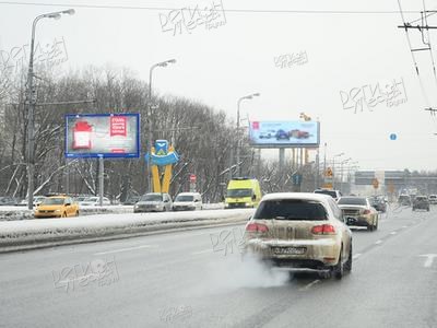 Волоколамское ш.  52, 120 м после съезда на Иваньковское ш. Б
