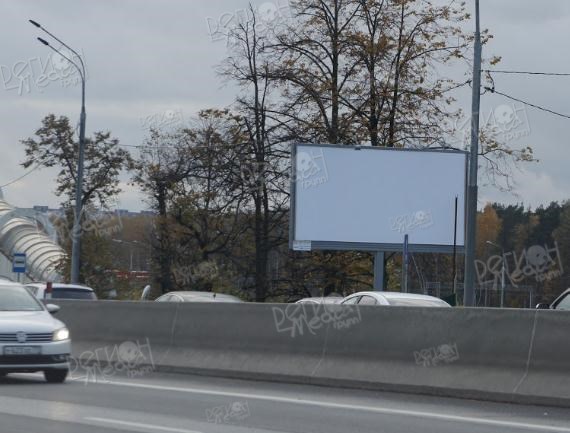 М-1 «Беларусь», 17км+920м перед АЗС Лукойл пешеходный переход, остановка общественного транспорта, правая сторона