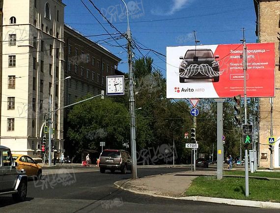 Вавилова улица, пересечение с улицей Дмитрия Ульянова