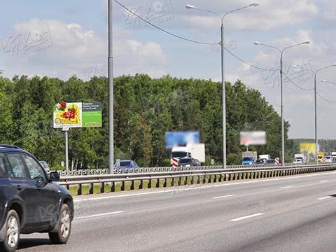 М2 Крым (Симферопольское шоссе), км 44+300, право (км 23+400 от МКАД), в Москву
