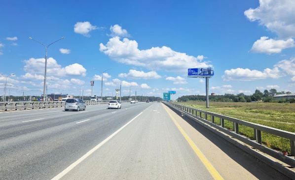 Минское шоссе, 35км + 500м, слева (19км + 600м от МКАД)