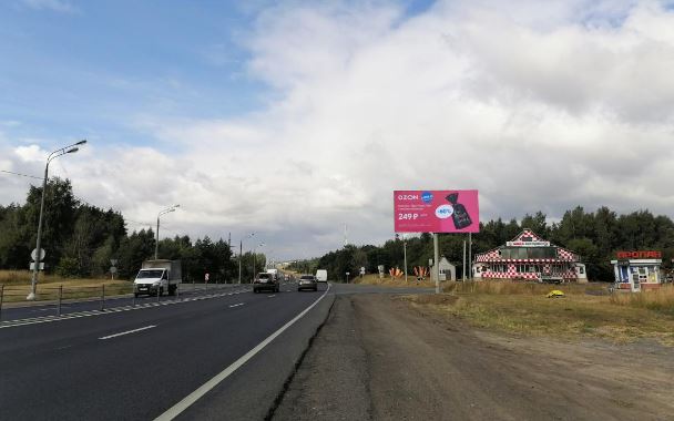 В Московской области: Новорязанское шоссе; установлены новые щиты 3х6