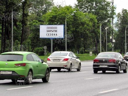 Кутузовский проспект, пересечение с Рублевским шоссе, после станции метро "Славянский Бульвар"