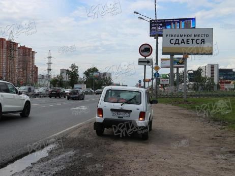 Ленинградское ш., 21,3 км, (2,6 км от МКАД), справа, перед съездом на ул. Репина, г.Химки