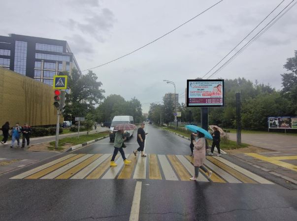 Реклама на ситибордах, ул. Маршала Неделина, 0км+575м, слева от Можайского шоссе,  Щит 3х6 | Рекламное агентство полного цикла «Регион Медиа» в Москве